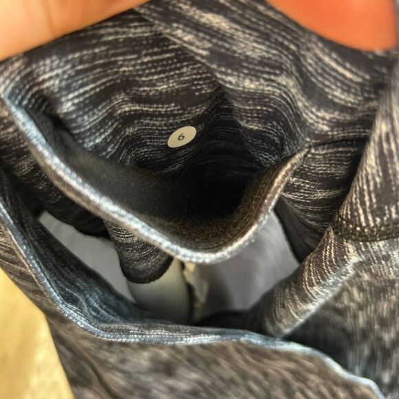 Lululemon Womens Wunder Under High Rise Ruched Stirrup Leggings Size 6 - Picture 13 of 16